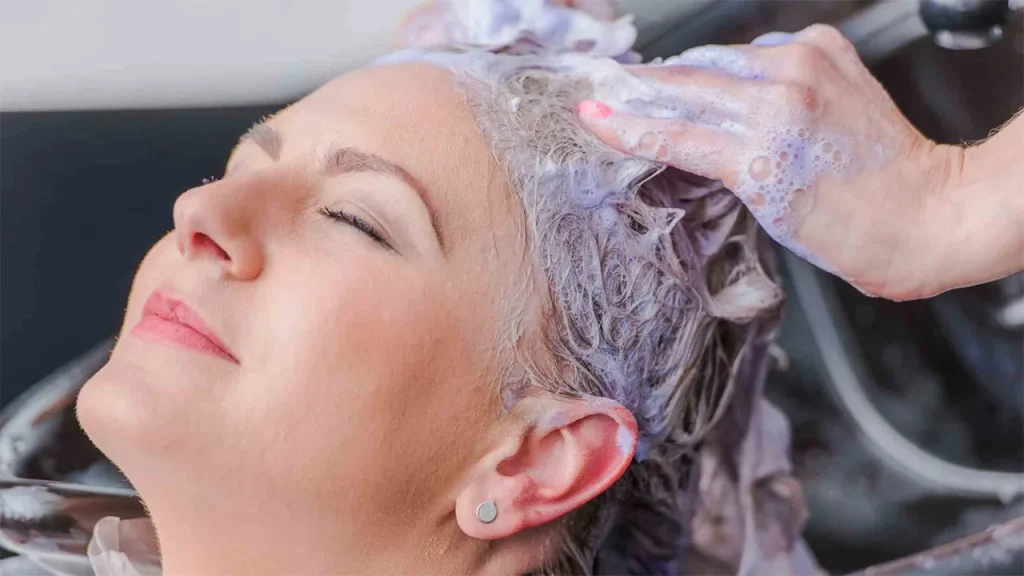 پرهیز از رنگ کردن مو