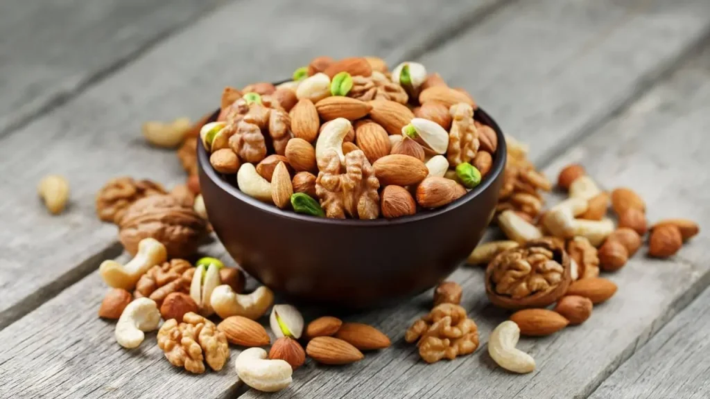 مصرف خشکبار و تاثیر آن در پیشگیری از بروز بیماری های زنانه