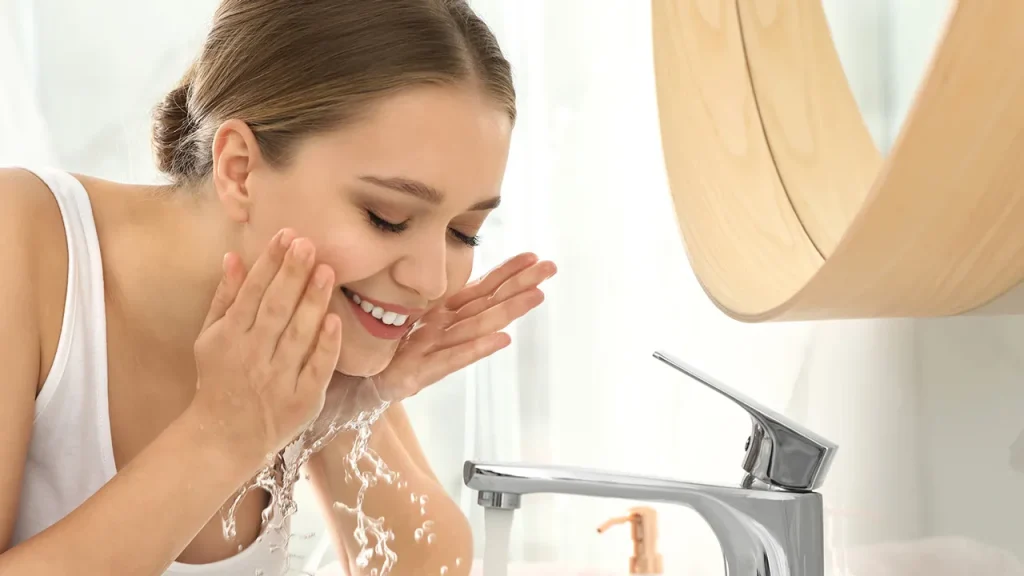 شستشوی صورت پس از انجام فیشیال
