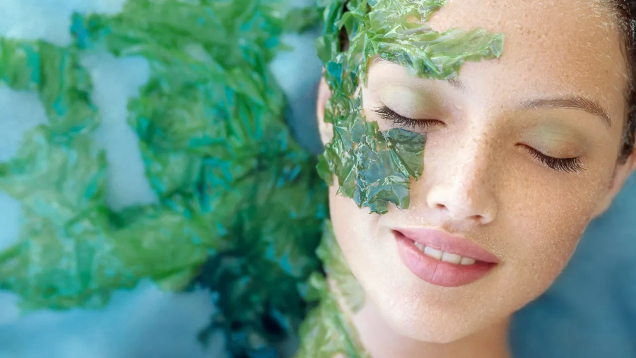 خواص جلبک دریایی بر روی پوست