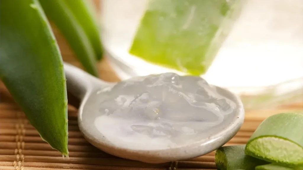 ماسک خانگی آلوئه ورا