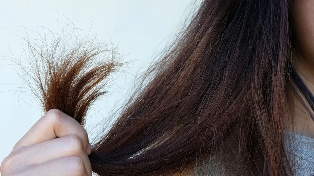 رفع شکنندگی مو با استفاده از کافئین