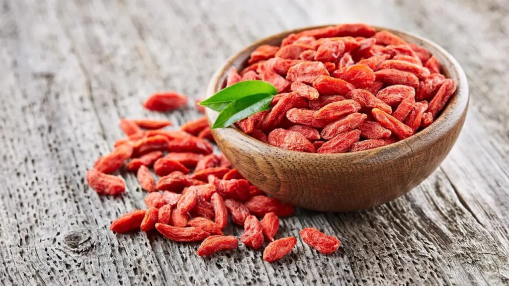 گوجی بری و تاثیرات آن بر روی مو