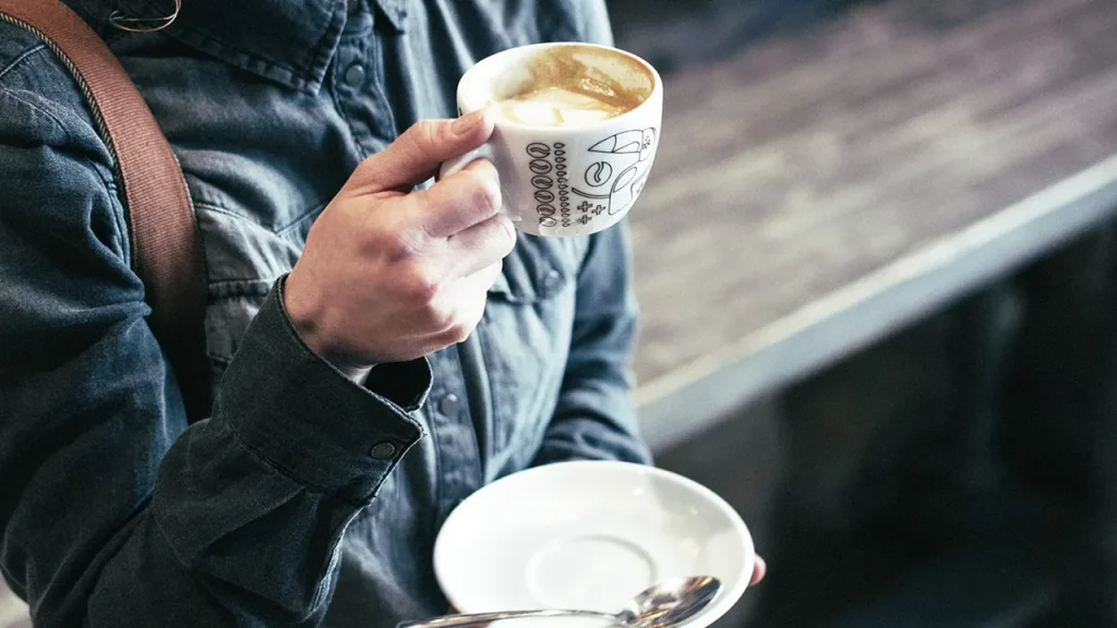 مصرف کافئین در طول روز