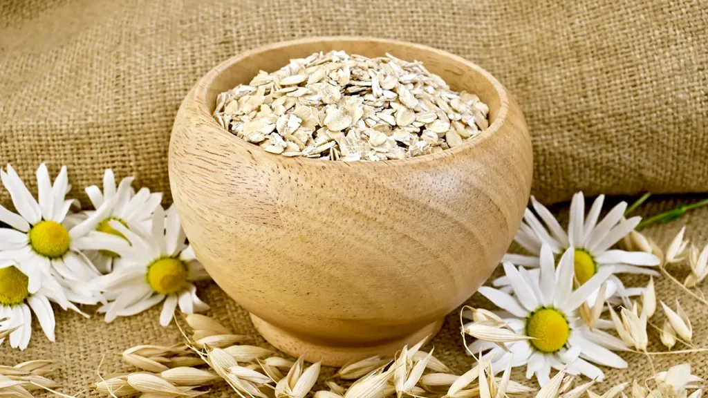 آلانتوئین و عصاره_های گیاهی آرام_بخش